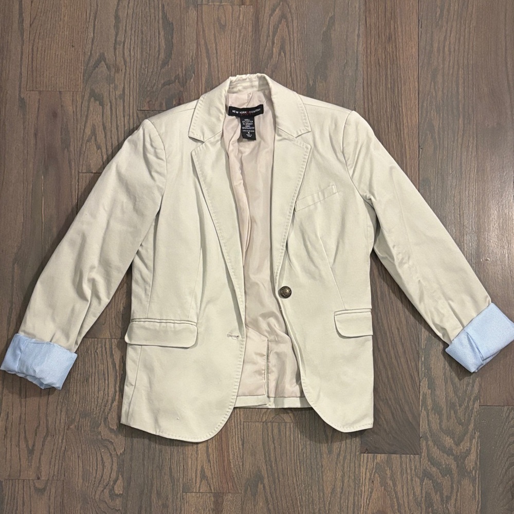 New York & Company Cream Blazer with Blue Cuffs, Size 4